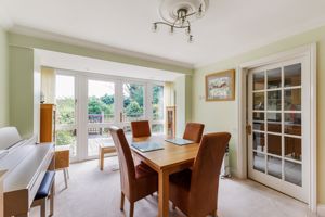 Dining Room- click for photo gallery